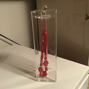 Necklace holder